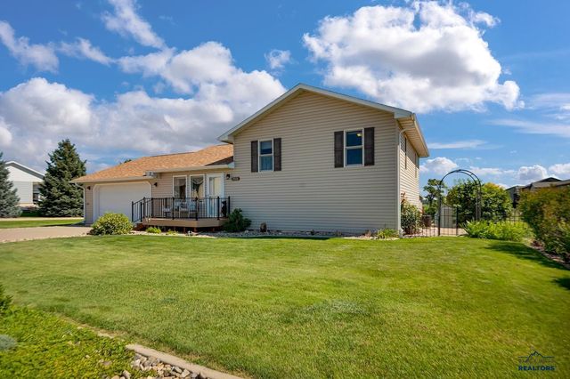 9310 ASTORIA LN, Summerset, SD 57718