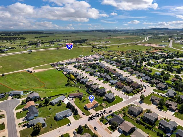 9310 ASTORIA LN, Summerset, SD 57718