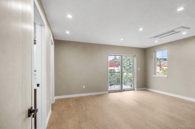 80-27 213th Street, Hollis Hills, NY 11427