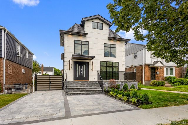 80-27 213th Street, Hollis Hills, NY 11427
