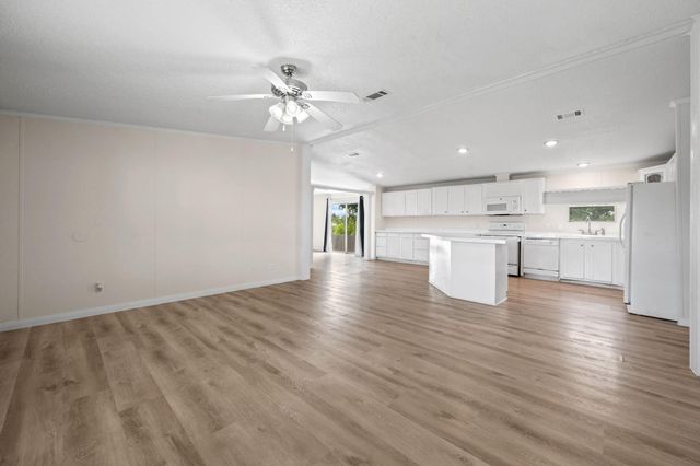 1964 Road 5723, Cleveland, TX 77327