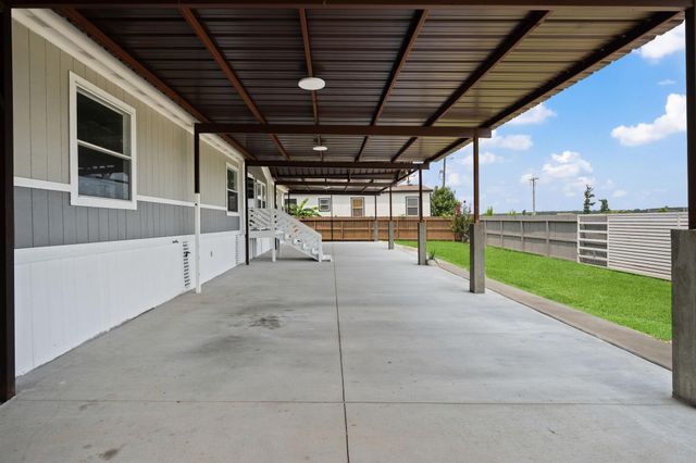 1964 Road 5723, Cleveland, TX 77327