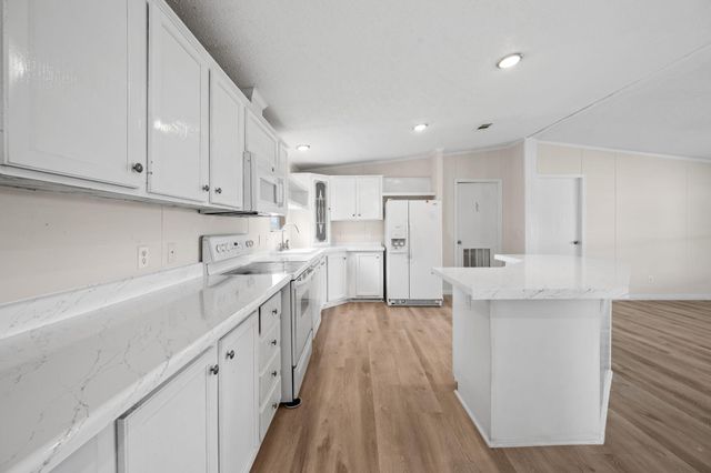 1964 Road 5723, Cleveland, TX 77327