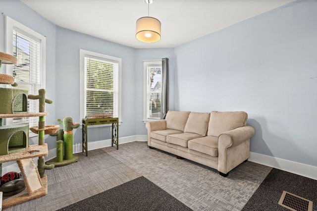 145 Whitfield St 1, Boston, MA 02124