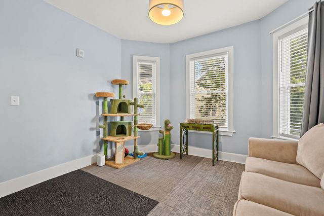 145 Whitfield St 1, Boston, MA 02124