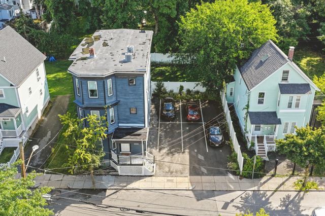 145 Whitfield St 1, Boston, MA 02124