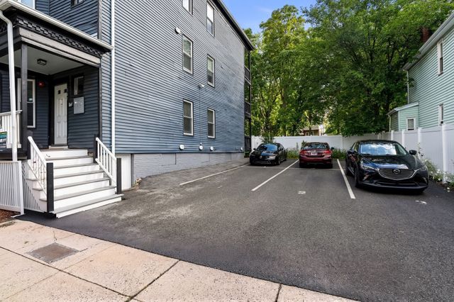 145 Whitfield St 1, Boston, MA 02124