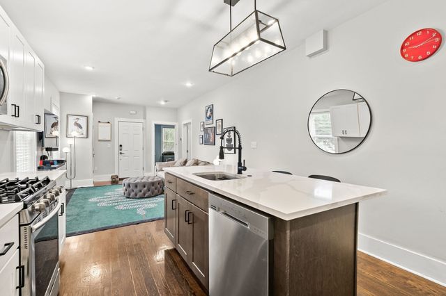 145 Whitfield St 1, Boston, MA 02124