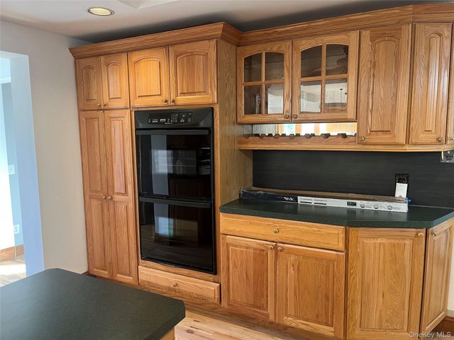 1799 Wad River Manor Road, Wading River, NY 11792