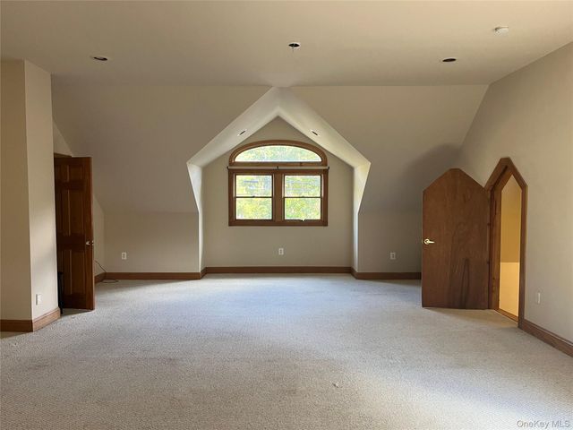 1799 Wad River Manor Road, Wading River, NY 11792