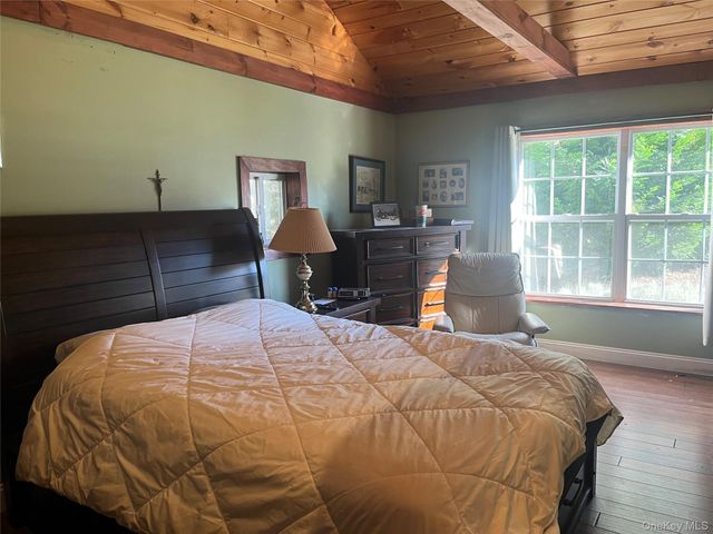 1799 Wad River Manor Road, Wading River, NY 11792