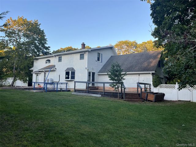 1799 Wad River Manor Road, Wading River, NY 11792