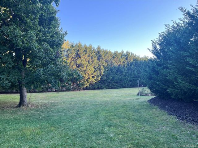 1799 Wad River Manor Road, Wading River, NY 11792