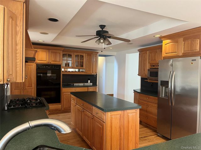 1799 Wad River Manor Road, Wading River, NY 11792