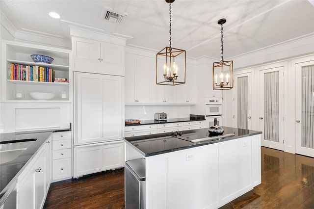 190 Oleander Way, Vero Beach, FL 32963