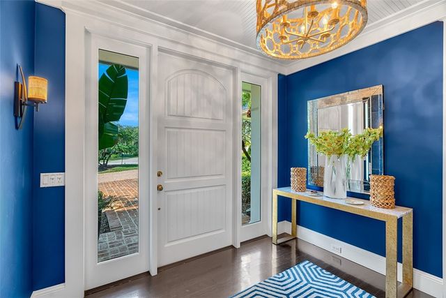 190 Oleander Way, Vero Beach, FL 32963