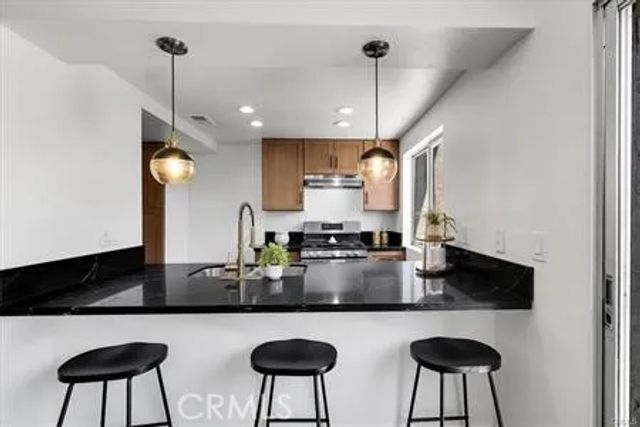 2120 N Indian Canyon B, Palm Springs, CA 92262