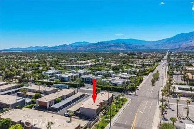 2120 N Indian Canyon B, Palm Springs, CA 92262