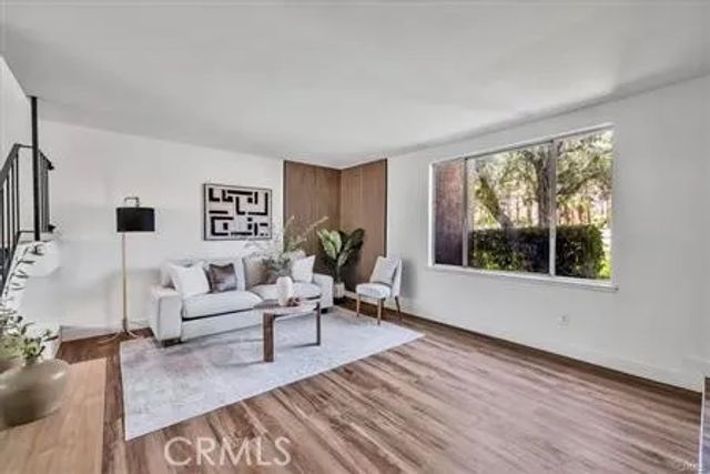 2120 N Indian Canyon B, Palm Springs, CA 92262