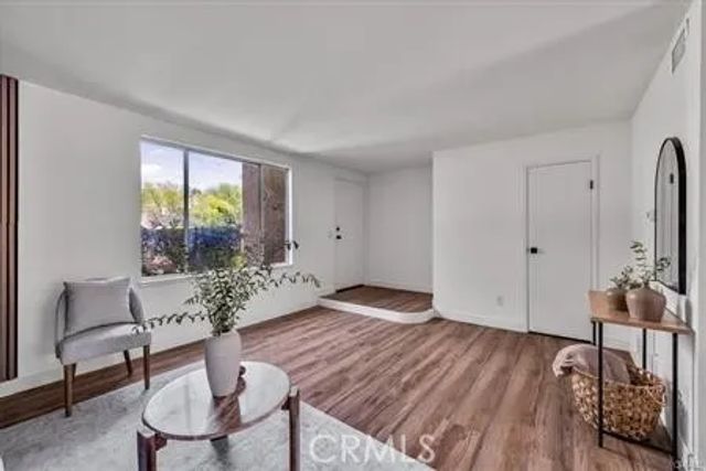 2120 N Indian Canyon B, Palm Springs, CA 92262
