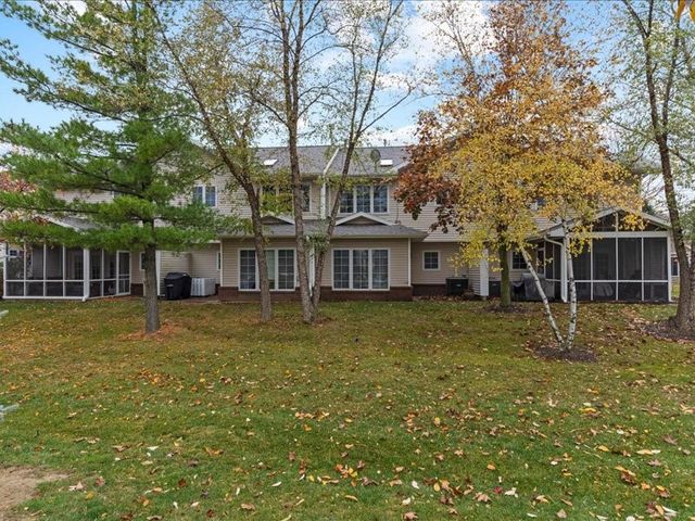 56 Pentire Circle, Iowa City, IA 52240