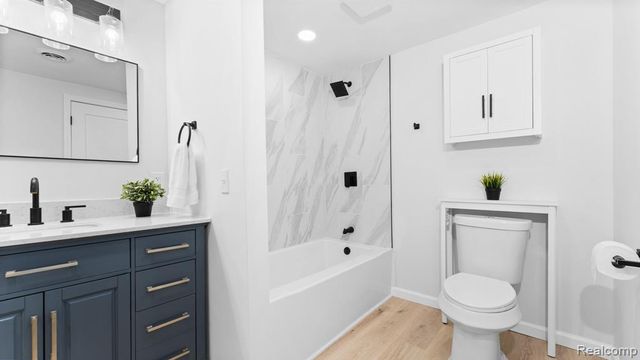 2750 Jackson Boulevard, Highland, MI 48356