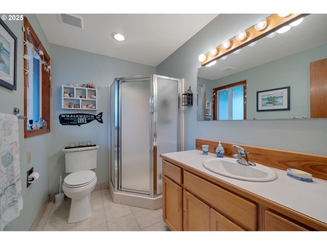 1064 S FRONT St, Rockaway Beach, OR 97136