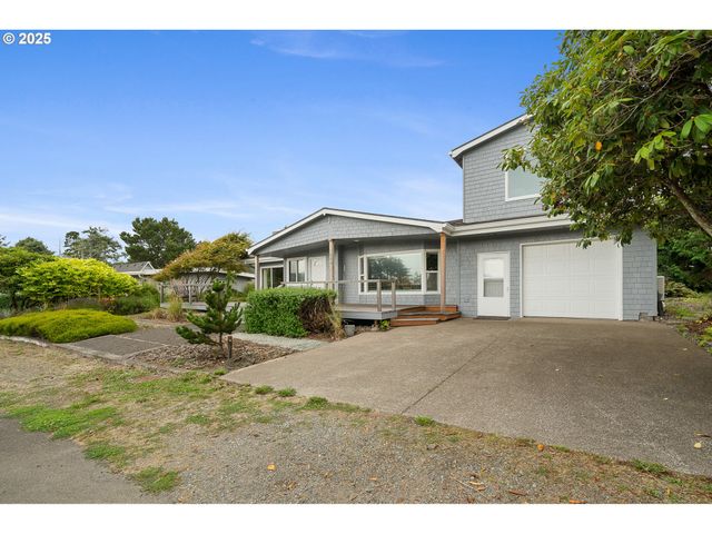 1064 S FRONT St, Rockaway Beach, OR 97136