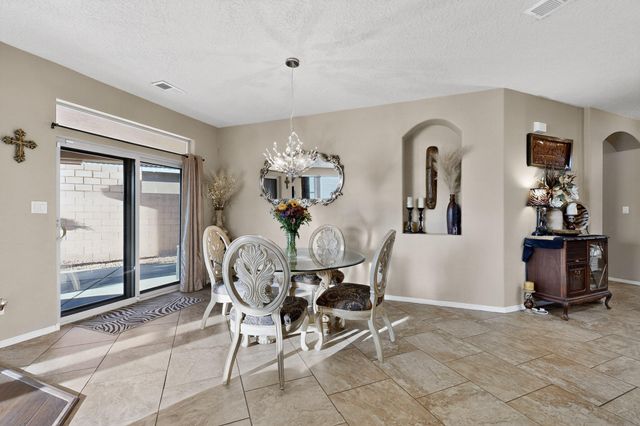 1805 Vista De Colinas Drive SE, Rio Rancho, NM 87124