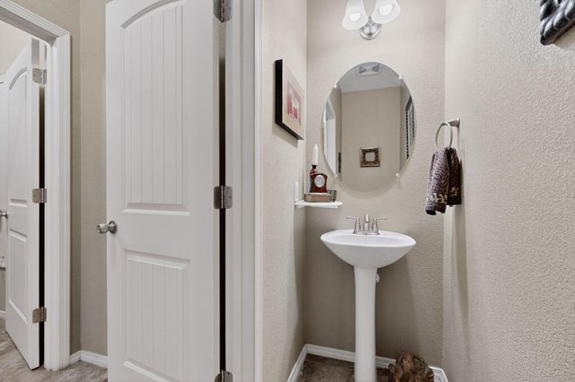 1805 Vista De Colinas Drive SE, Rio Rancho, NM 87124