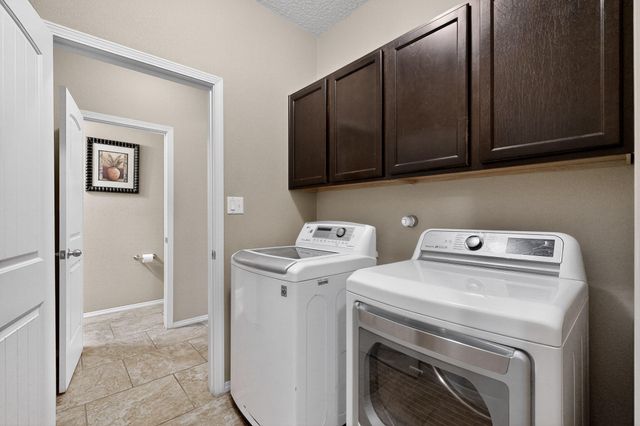 1805 Vista De Colinas Drive SE, Rio Rancho, NM 87124