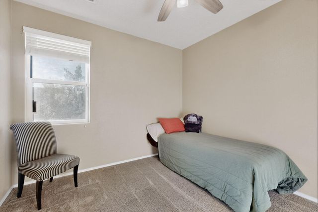 1805 Vista De Colinas Drive SE, Rio Rancho, NM 87124