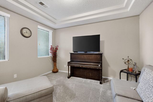 1805 Vista De Colinas Drive SE, Rio Rancho, NM 87124