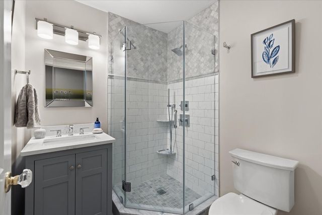 923 Lagrange St 923, Boston, MA 02132