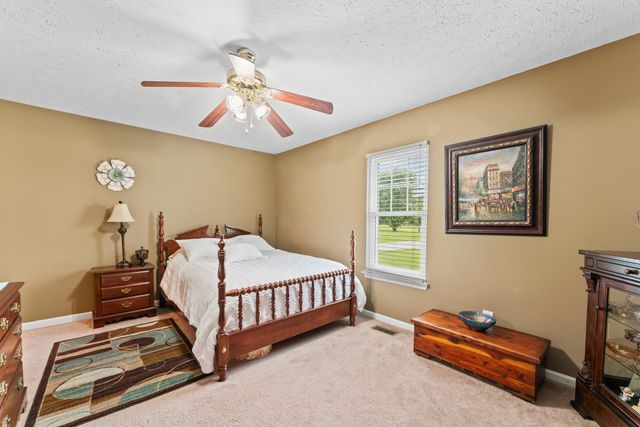 107 Avalon Dr, Shelbyville, TN 37160