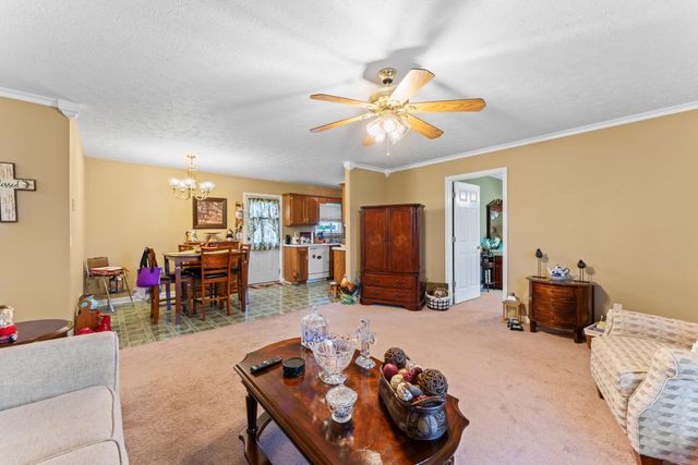107 Avalon Dr, Shelbyville, TN 37160