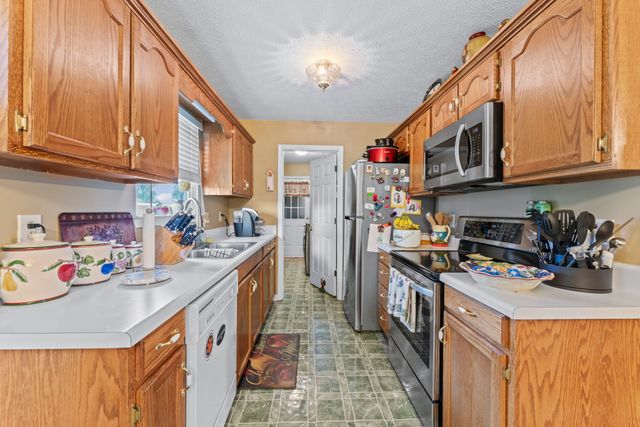 107 Avalon Dr, Shelbyville, TN 37160