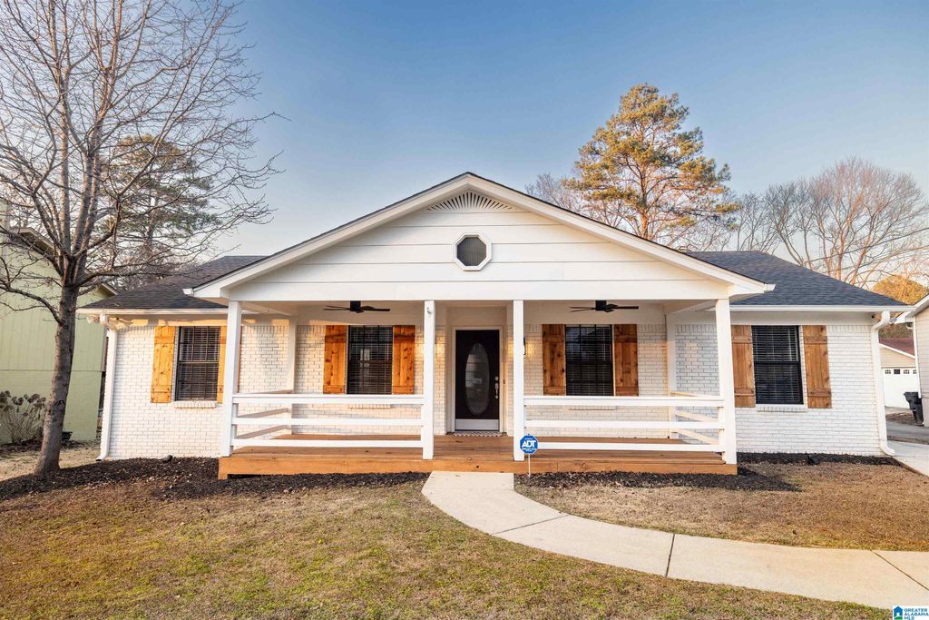 428 15TH TERRACE NW, Center Point, AL 35215