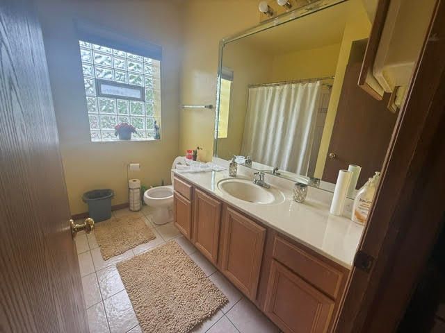 8008 S Ridgeland Avenue 2A, Chicago, IL 60617