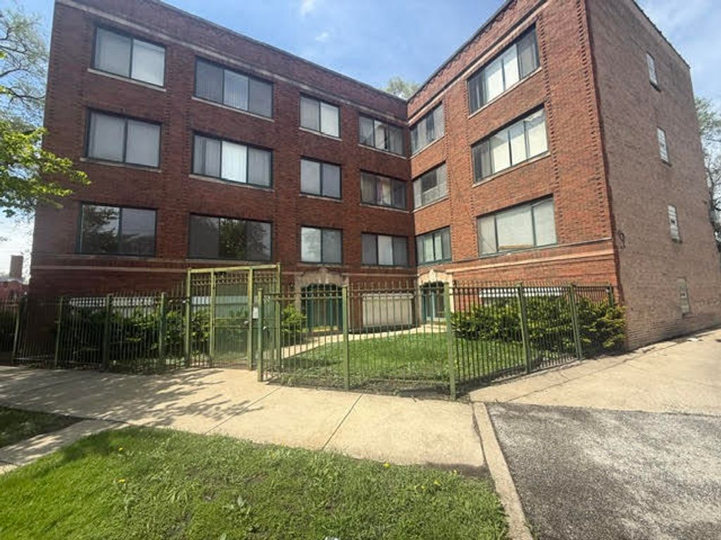 8008 S Ridgeland Avenue 2A, Chicago, IL 60617