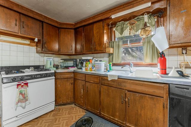 720 Bluff Avenue E, Shakopee, MN 55379