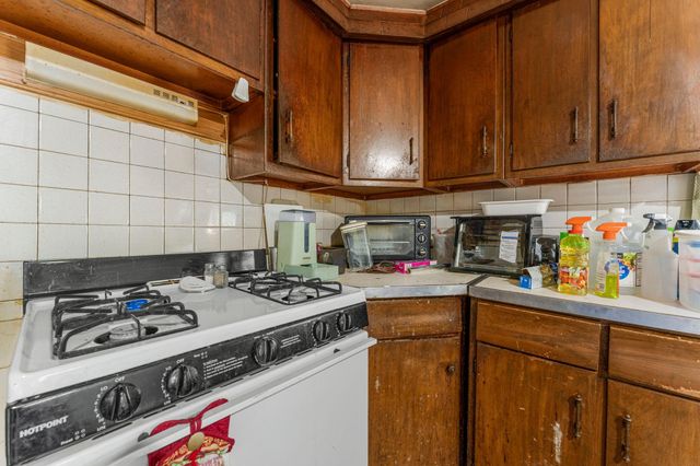 720 Bluff Avenue E, Shakopee, MN 55379