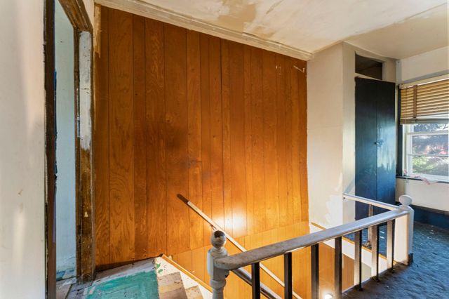 720 Bluff Avenue E, Shakopee, MN 55379