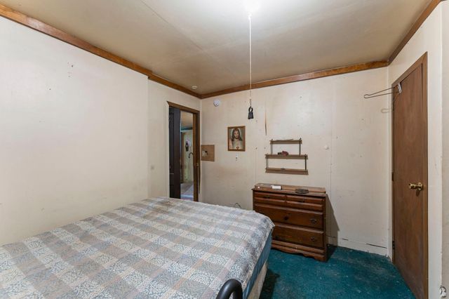 720 Bluff Avenue E, Shakopee, MN 55379