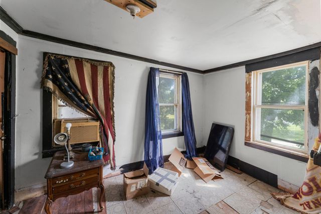 720 Bluff Avenue E, Shakopee, MN 55379