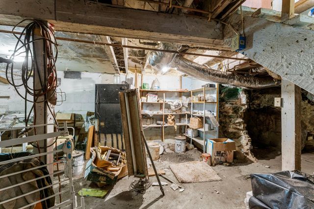 720 Bluff Avenue E, Shakopee, MN 55379