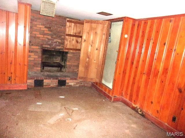 8 Price Meadows Drive, St Louis, MO 63132