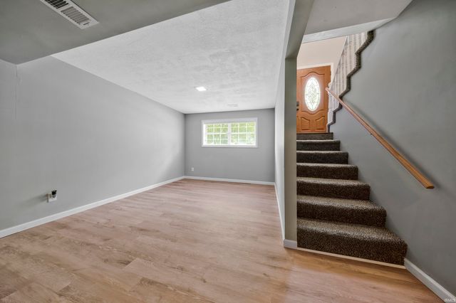 5019 Shady Court, Evansville, IN 47712