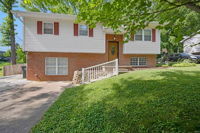 5019 Shady Court, Evansville, IN 47712