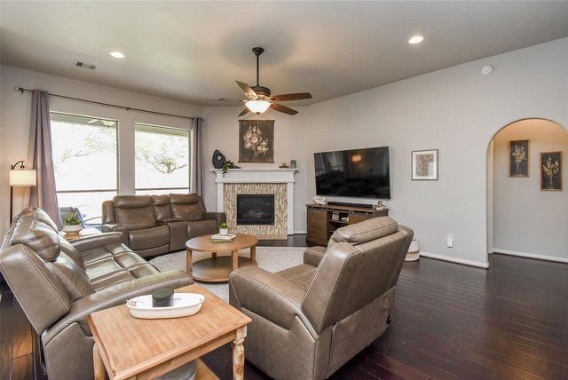 24206 Bella Veneza Drive, Richmond, TX 77406